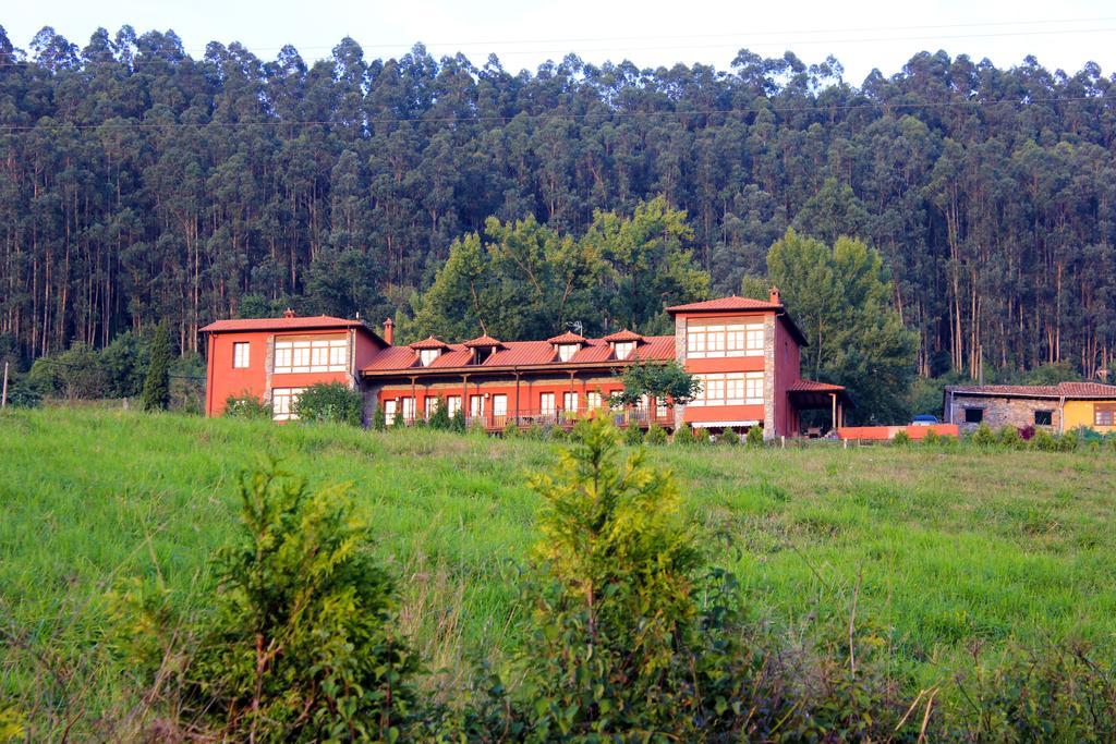 Escuelas De Fuentes Villaviciosa  Exteriér fotografie