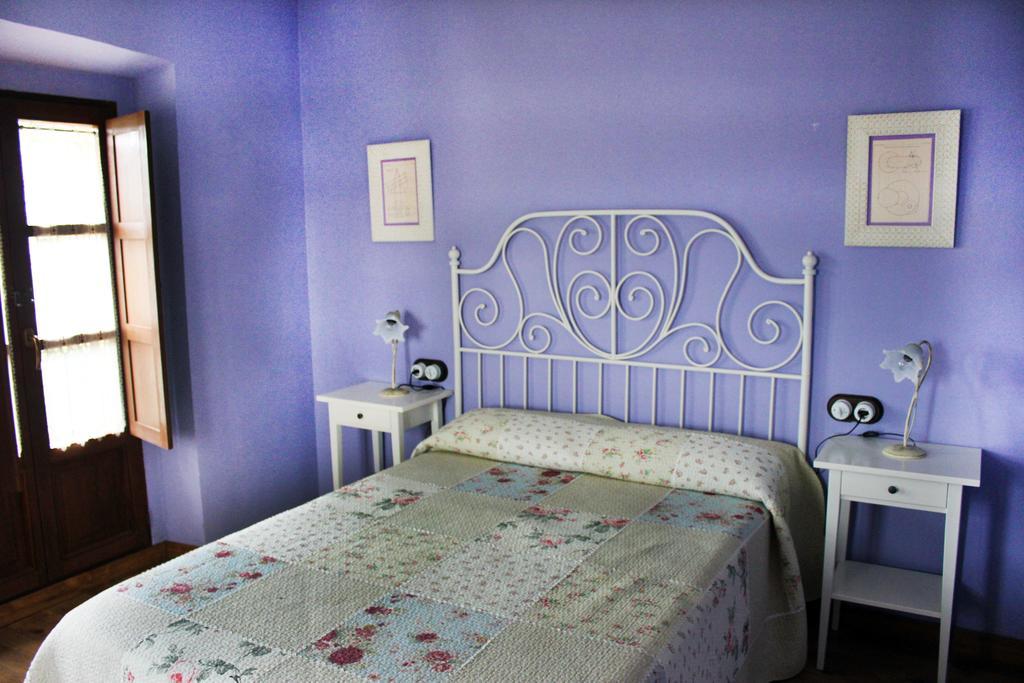 Escuelas De Fuentes Villaviciosa  Exteriér fotografie