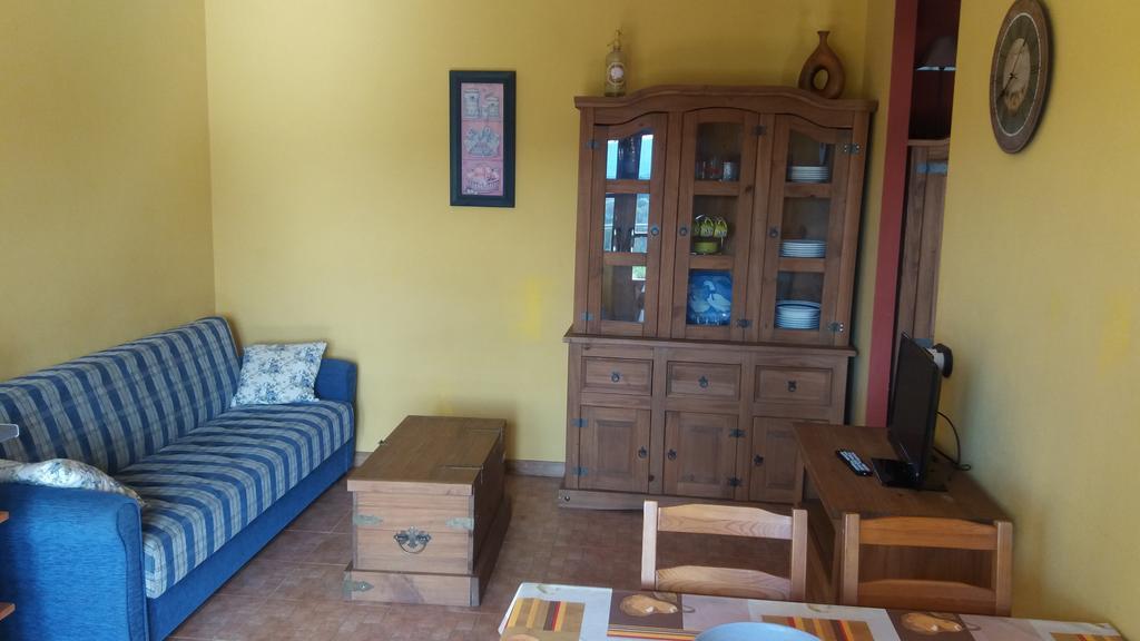 Escuelas De Fuentes Villaviciosa  Exteriér fotografie